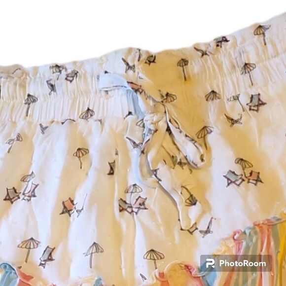 Versona Women's Summer Shorts Size Medium - Picture 3 of 6